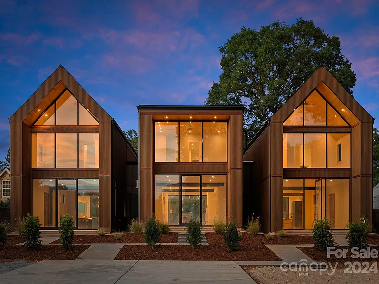 faf8aef888d409944a9e010813407501-cc_ft_768